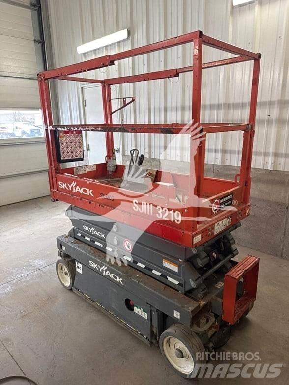 SkyJack SJ3219 Saxliftar