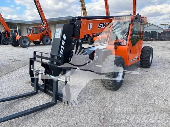 SkyTrak 6042 Teleskoplastare