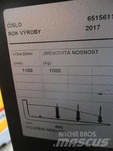 Toyota OSE 100W Plocktruck, låglyftande