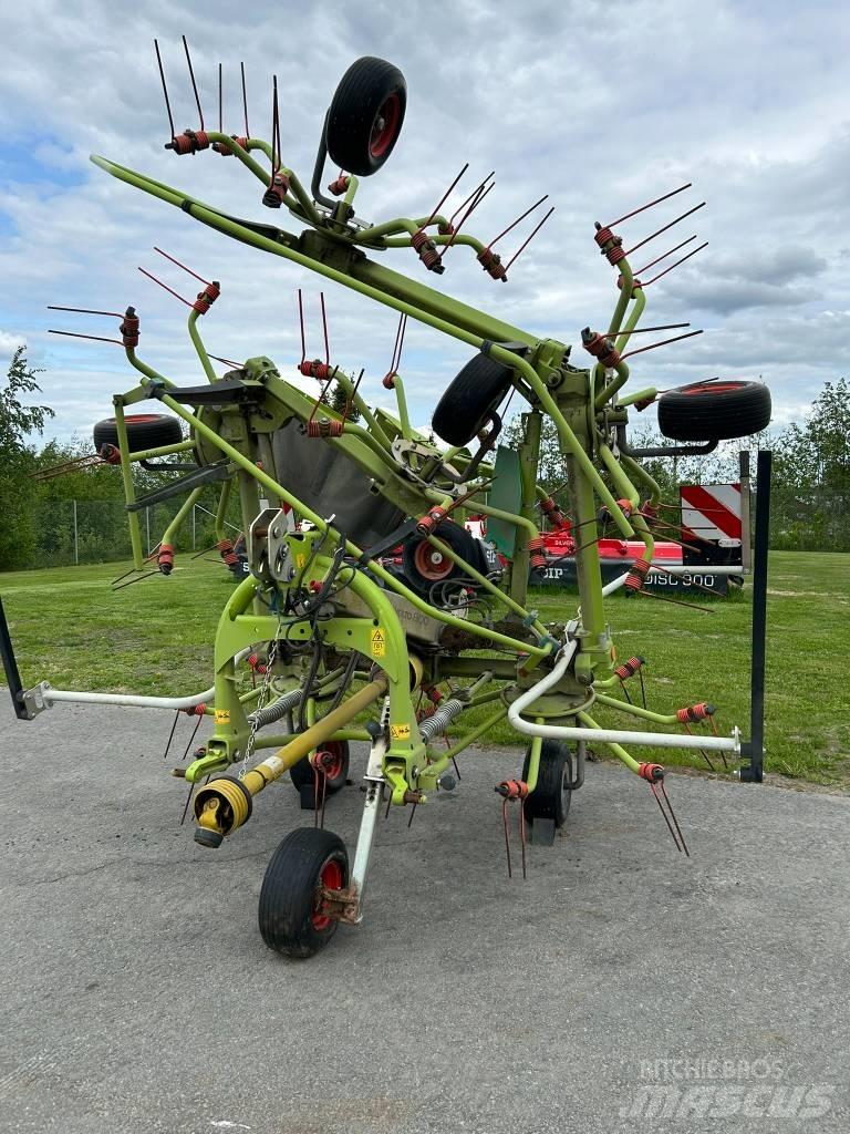 CLAAS Volto 800 Vändare och luftare