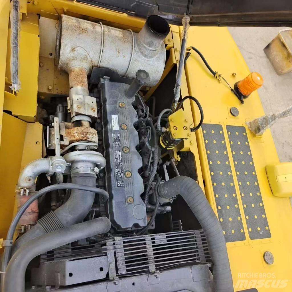 Komatsu PC 220 Bandgrävare
