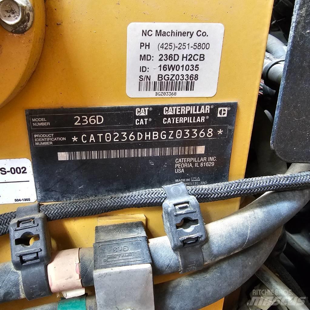 CAT 236D Kompaktlastare