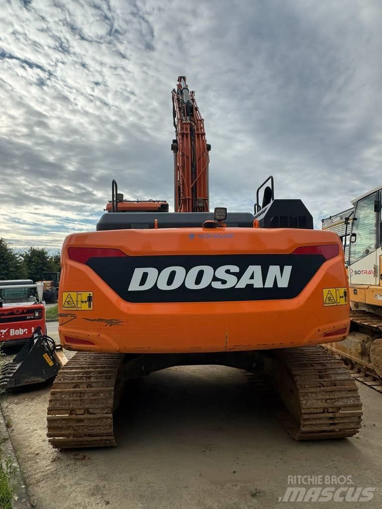 Doosan DX 225 LC-5 Bandgrävare
