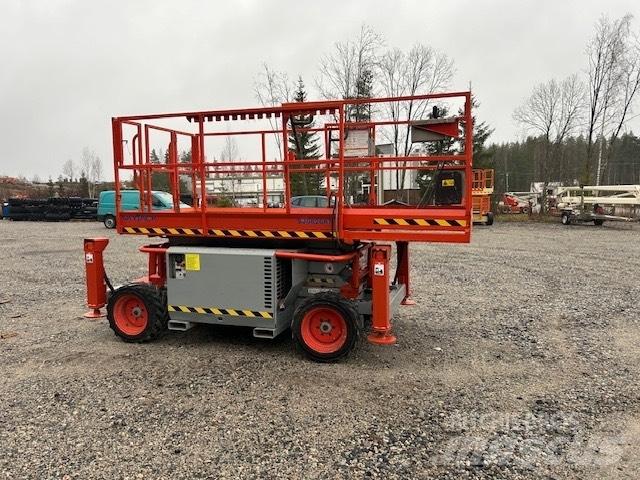SkyJack SJ 6826 RT Saxliftar