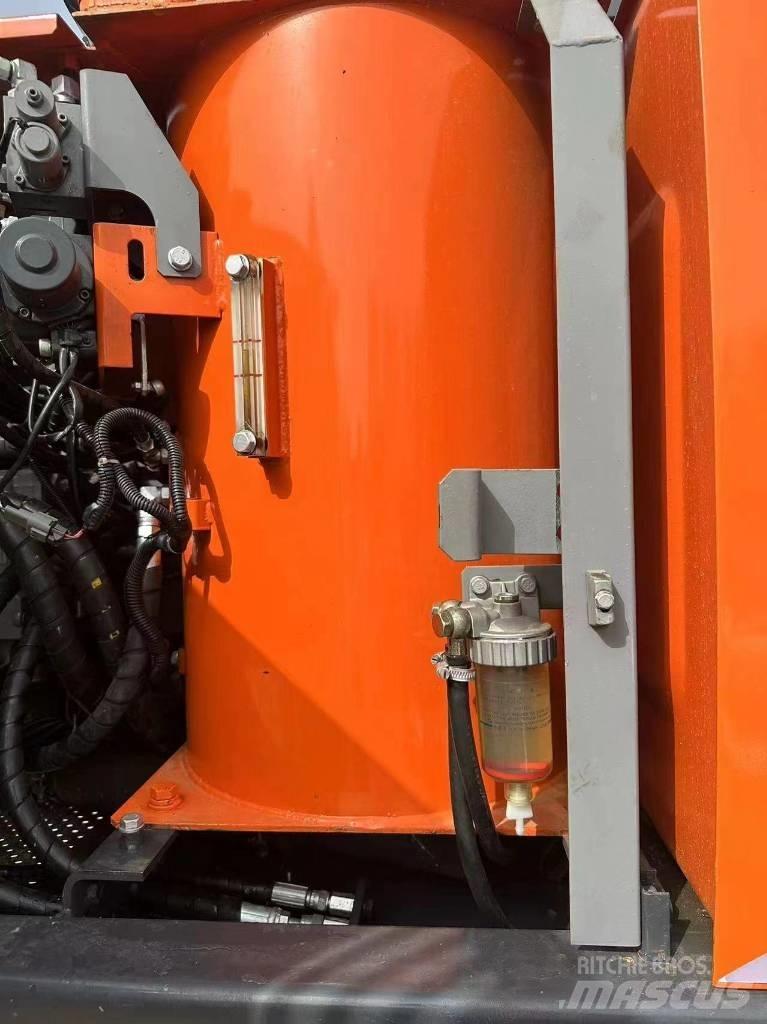 Hitachi 130 Bandgrävare