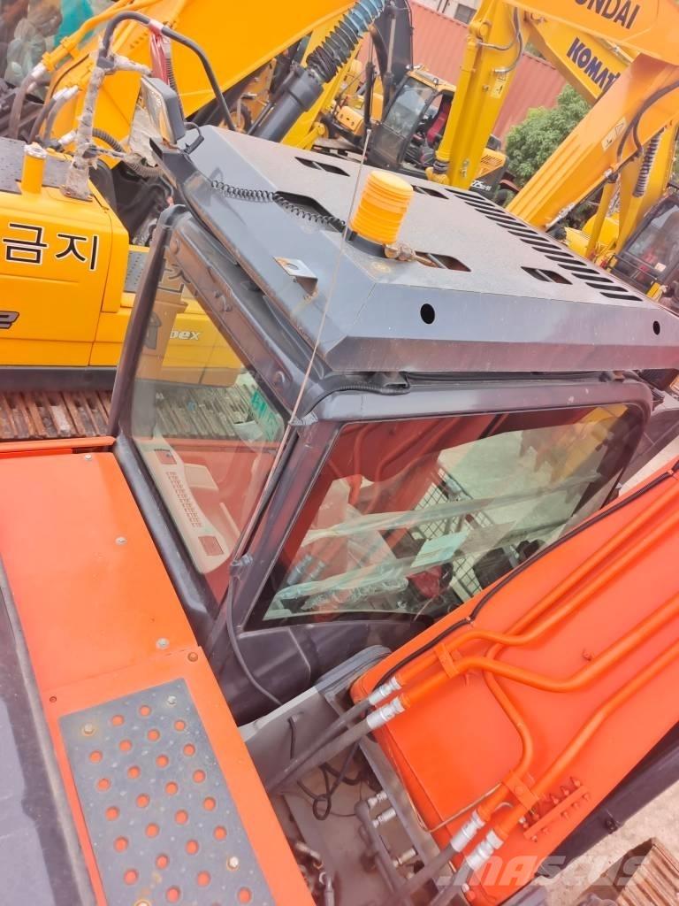 Hitachi ZAXIS 200 3G Bandgrävare