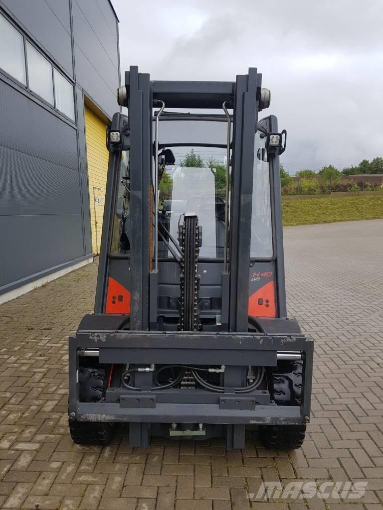 Linde H40T Gasolmotviktstruckar