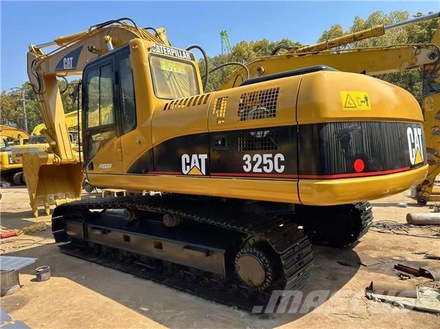 CAT 325 C Bandgrävare