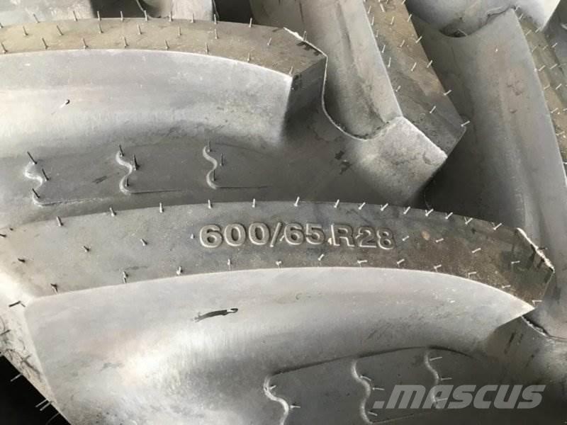 BKT 600/65R28 Däck, hjul och fälgar