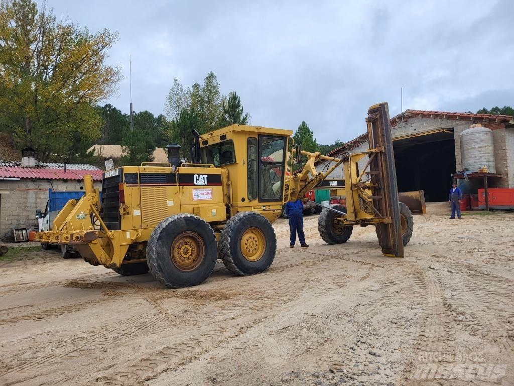 CAT 140 H Väghyvlar