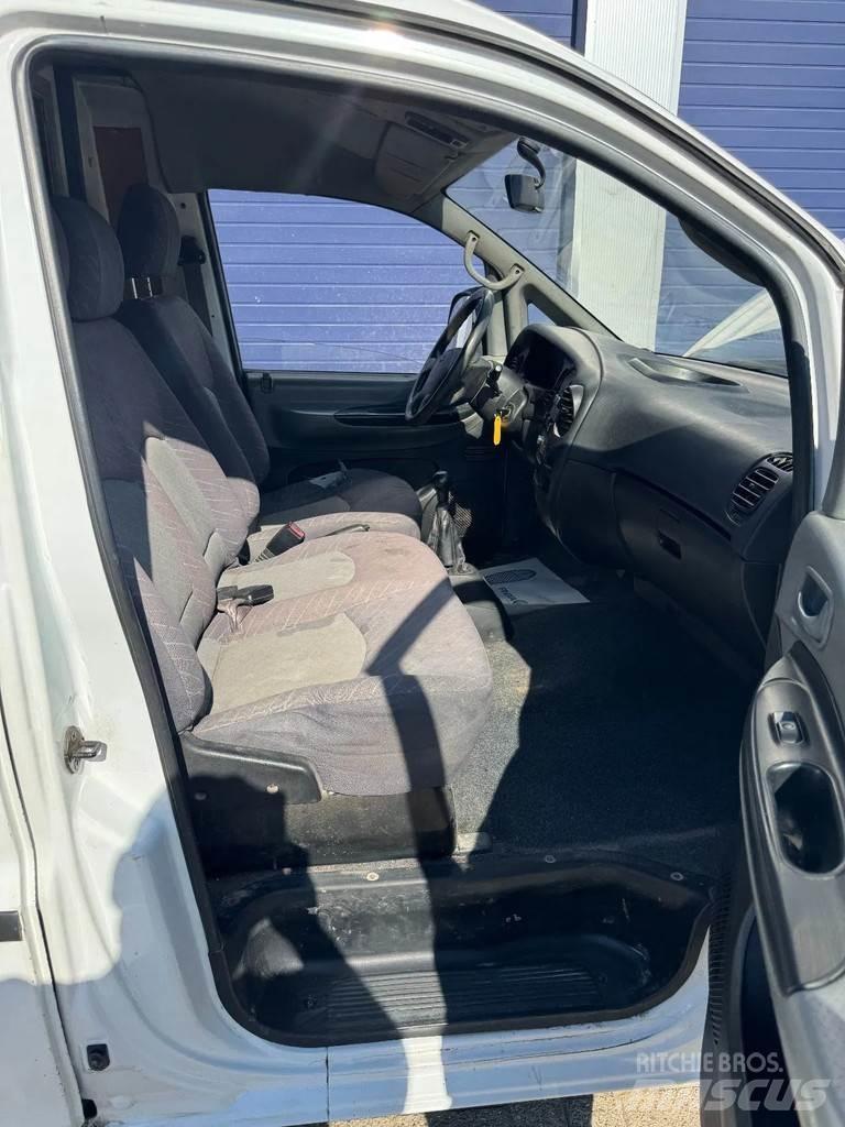 Hyundai H200 Lätta lastbilar