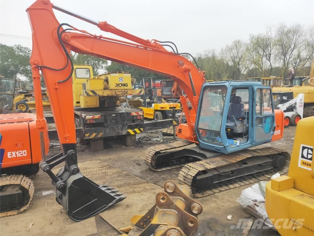 Hitachi EX120 Midigrävmaskiner 7t - 12t