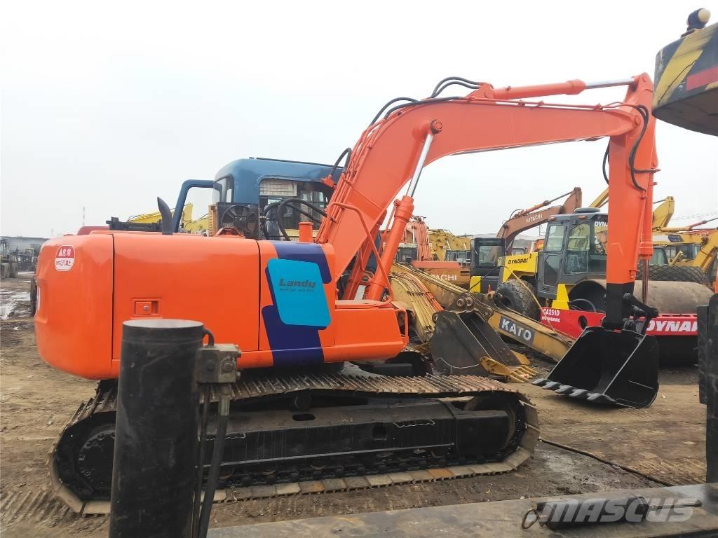Hitachi EX120 Midigrävmaskiner 7t - 12t