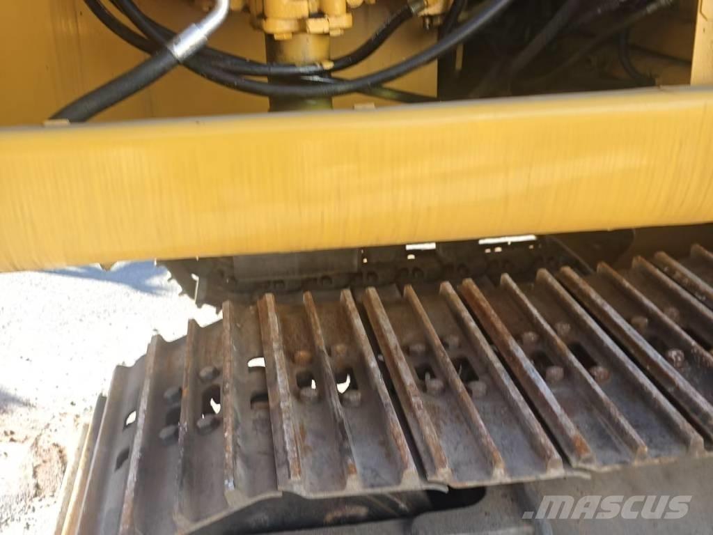 CAT 320 C L Bandgrävare