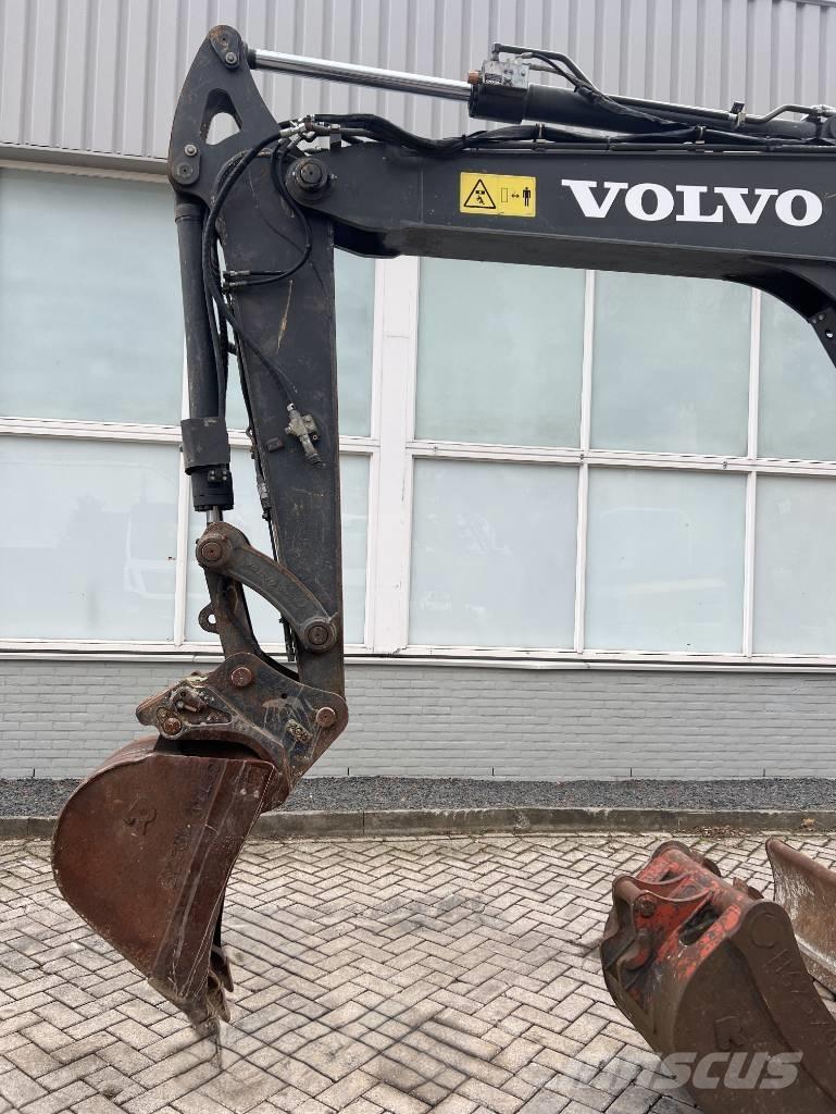 Volvo ECR 88 D    2016 Midigrävmaskiner 7t - 12t
