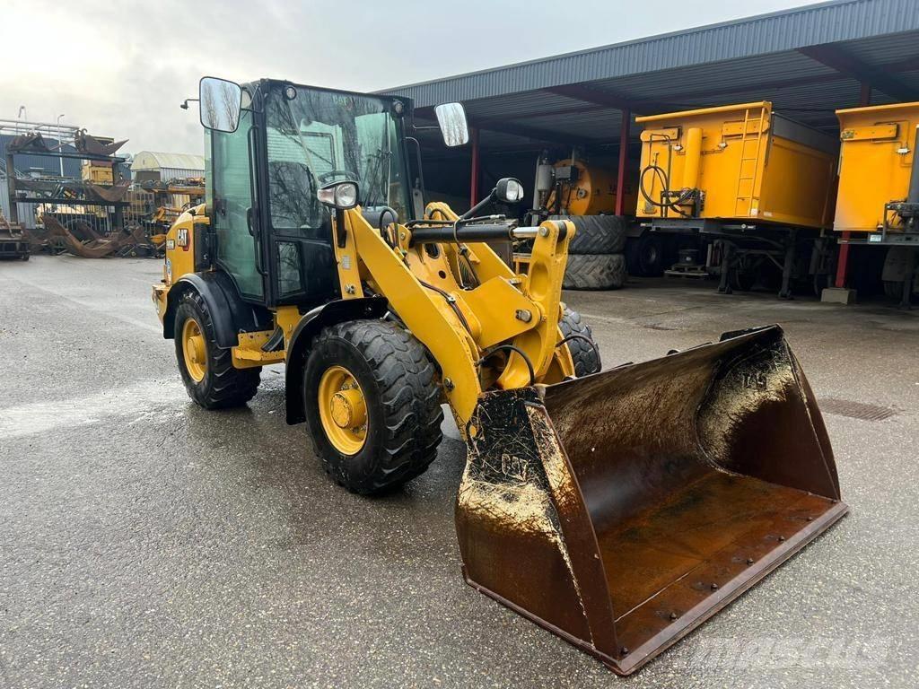 CAT 906M Hjullastare