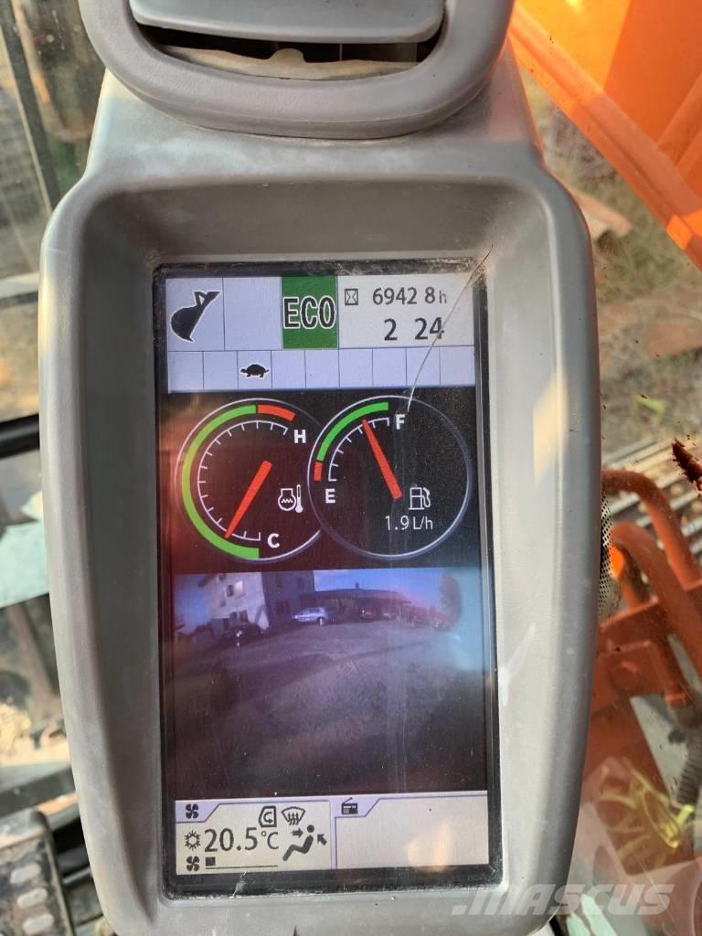 Hitachi ZX 135 US-5B Bandgrävare