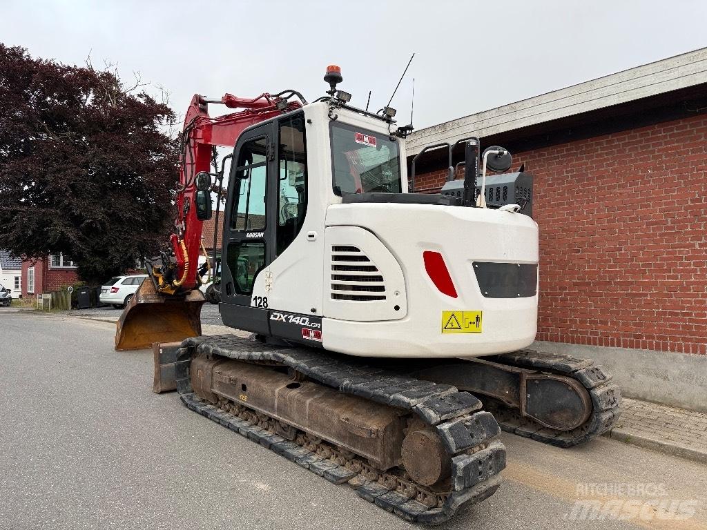 Doosan DX 140 LCR Bandgrävare
