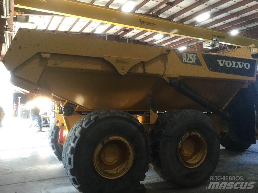 Volvo A 25 F Midjestyrd dumper