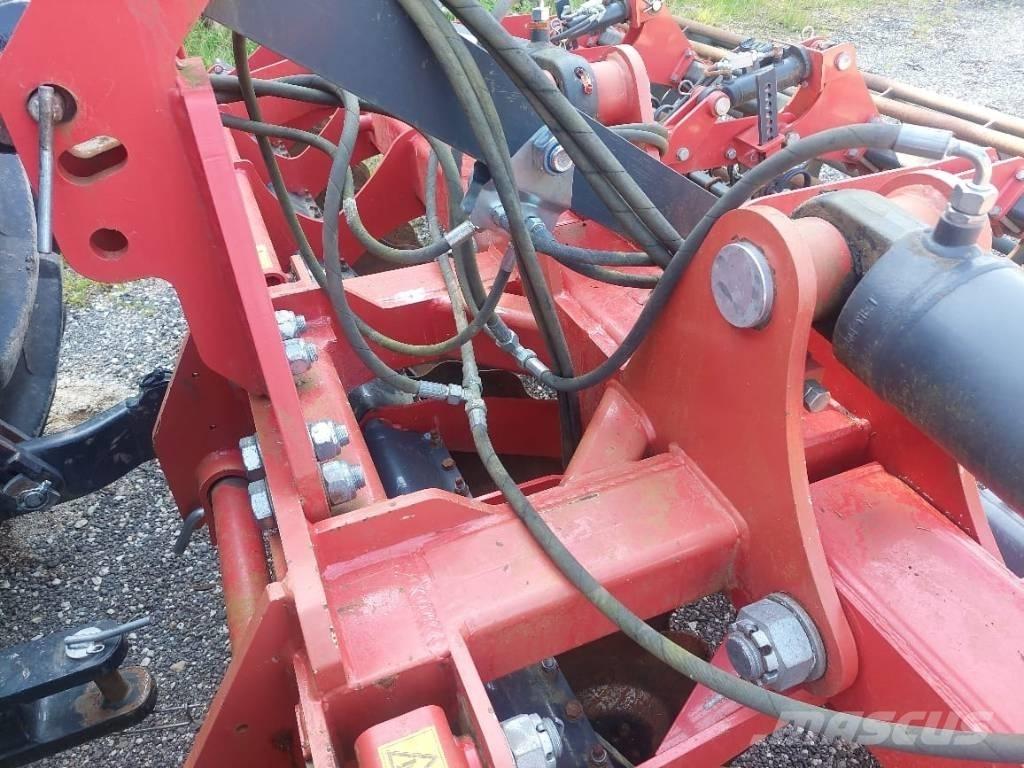 Metal-Fach U710 Såbäddsharvar och rototillers