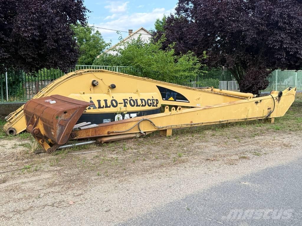 CAT 322 CL Bandgrävare