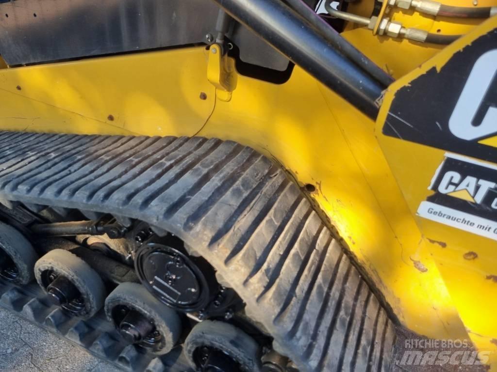 CAT 257 D Kompaktlastare