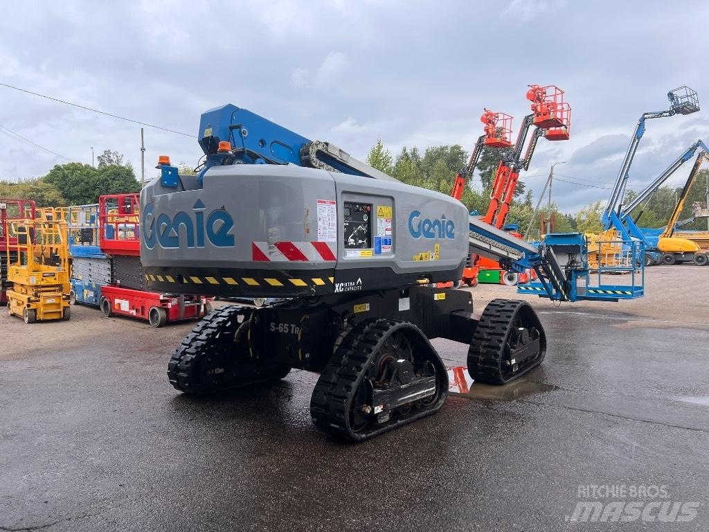 Genie S 65XC TRAX Bomliftar