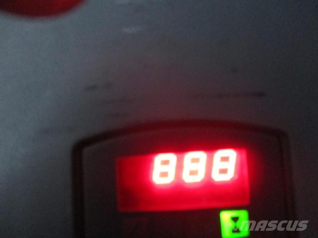 BT LWE160 Låglyftare utan plattform