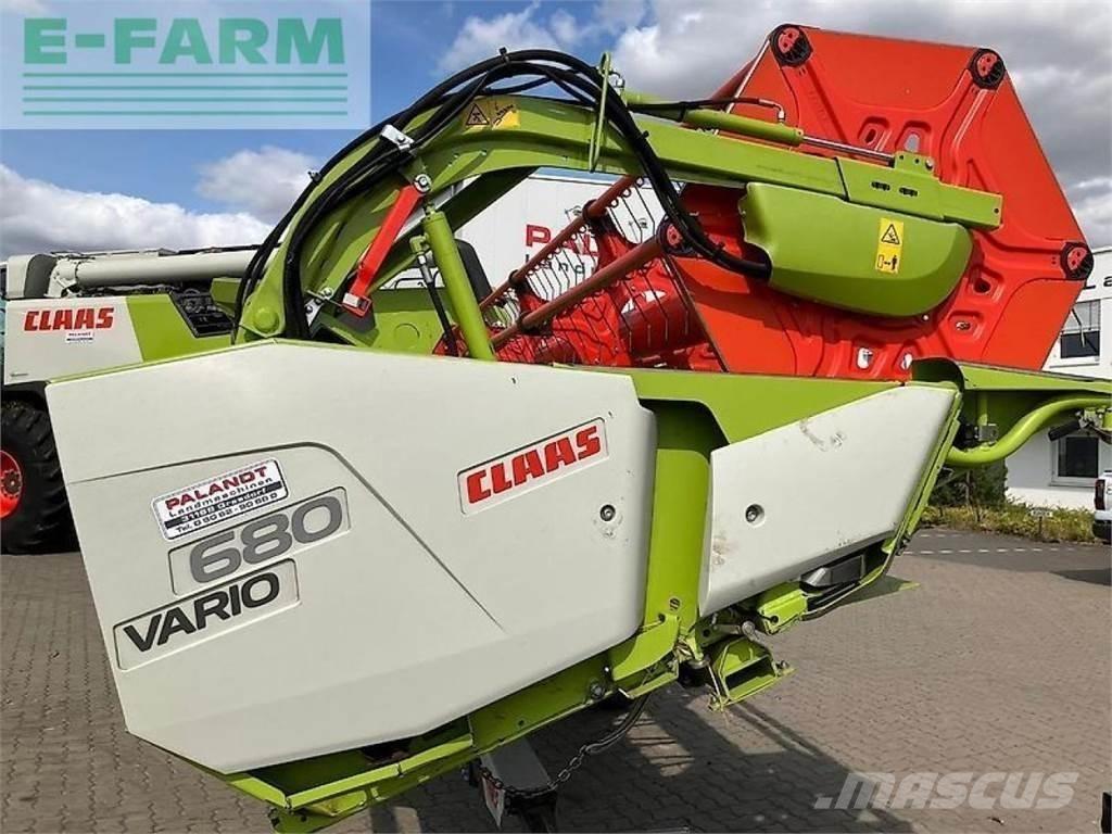 CLAAS trion 650 Skördetröskor