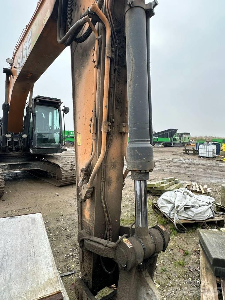 CASE CX 210 D Bandgrävare