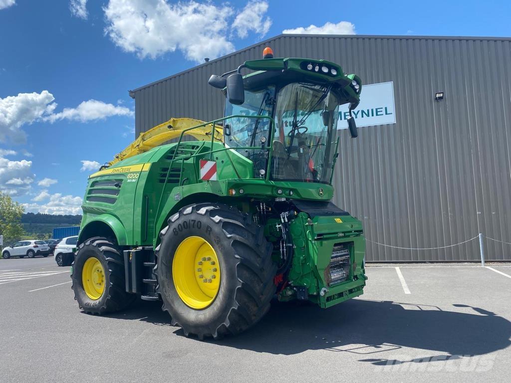John Deere 8200 Fälthackar