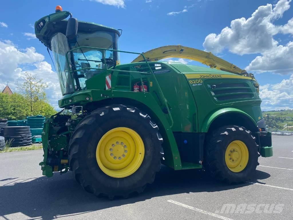 John Deere 8200 Fälthackar