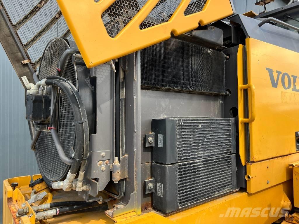 Volvo G970 Väghyvlar