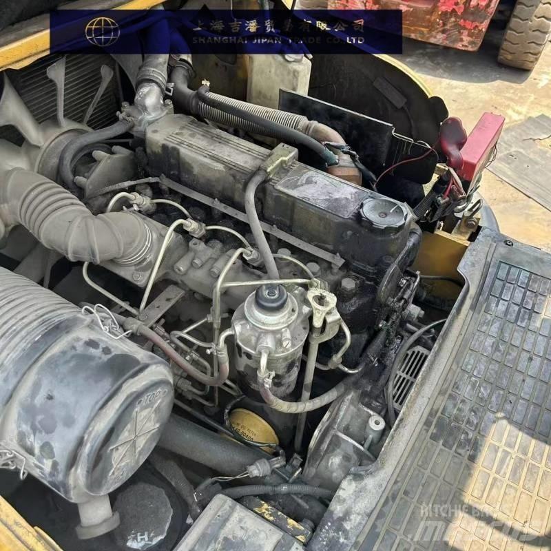 CAT 30 Dieselmotviktstruckar