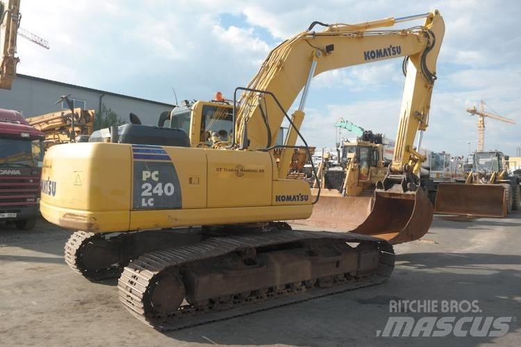 Komatsu PC240-8 Bandgrävare