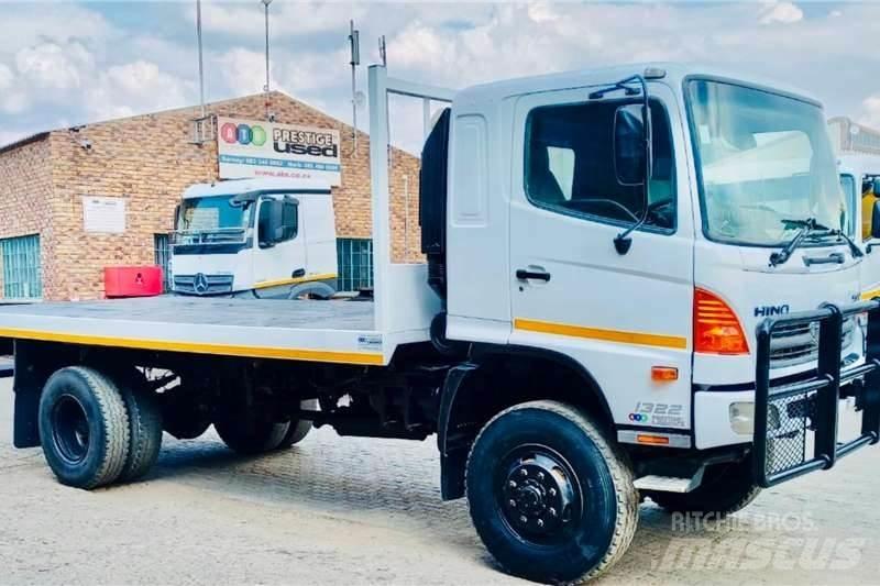 Hino 500 1322 4x4 Övriga bilar
