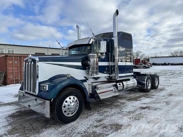 Kenworth W900L Dragbilar