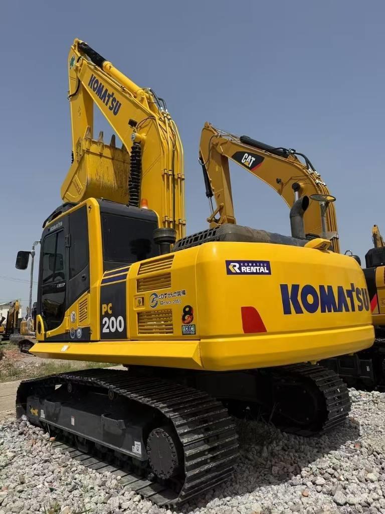 Komatsu 200-8 Bandgrävare