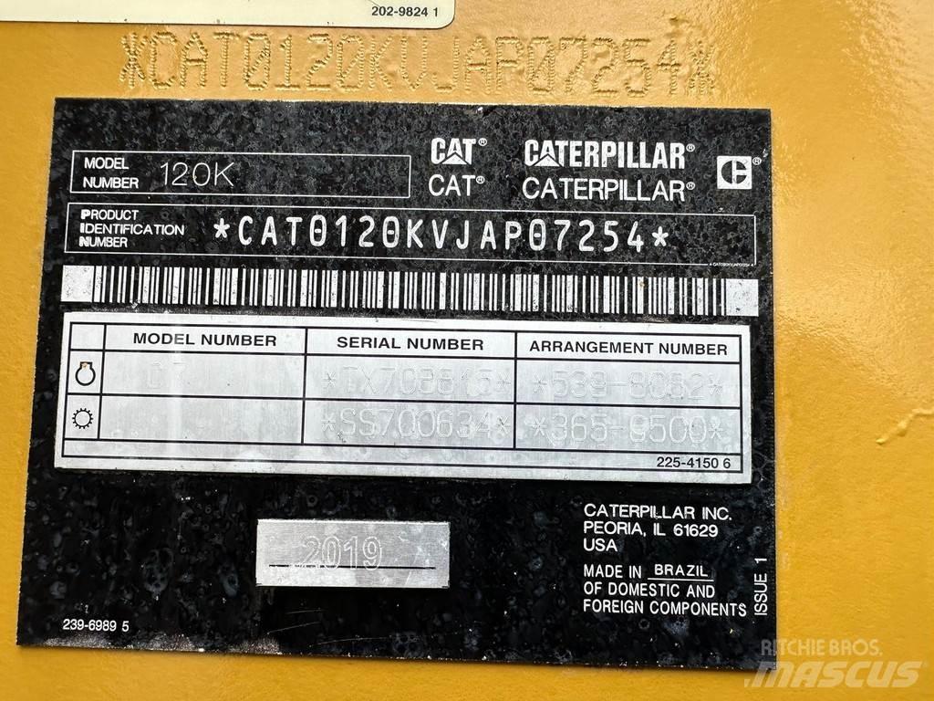 CAT 120K Väghyvlar