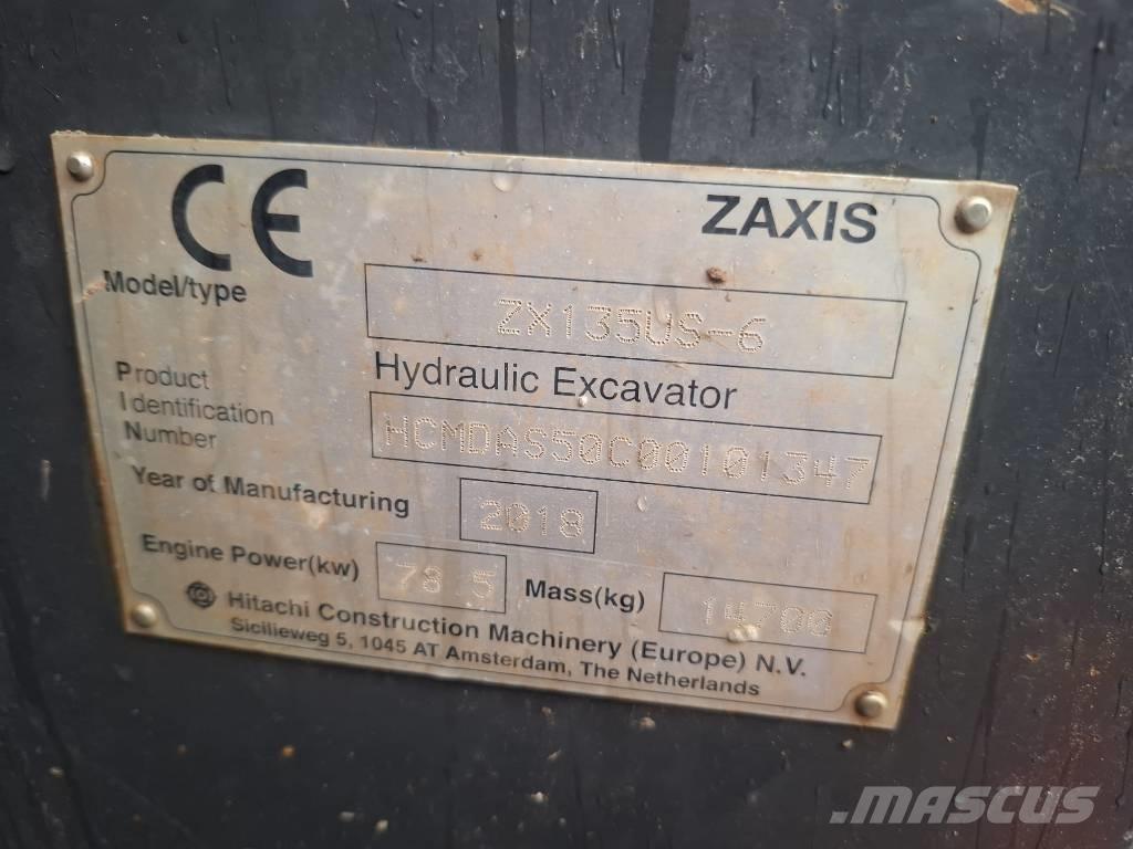 Hitachi ZX 135 US-6 Bandgrävare