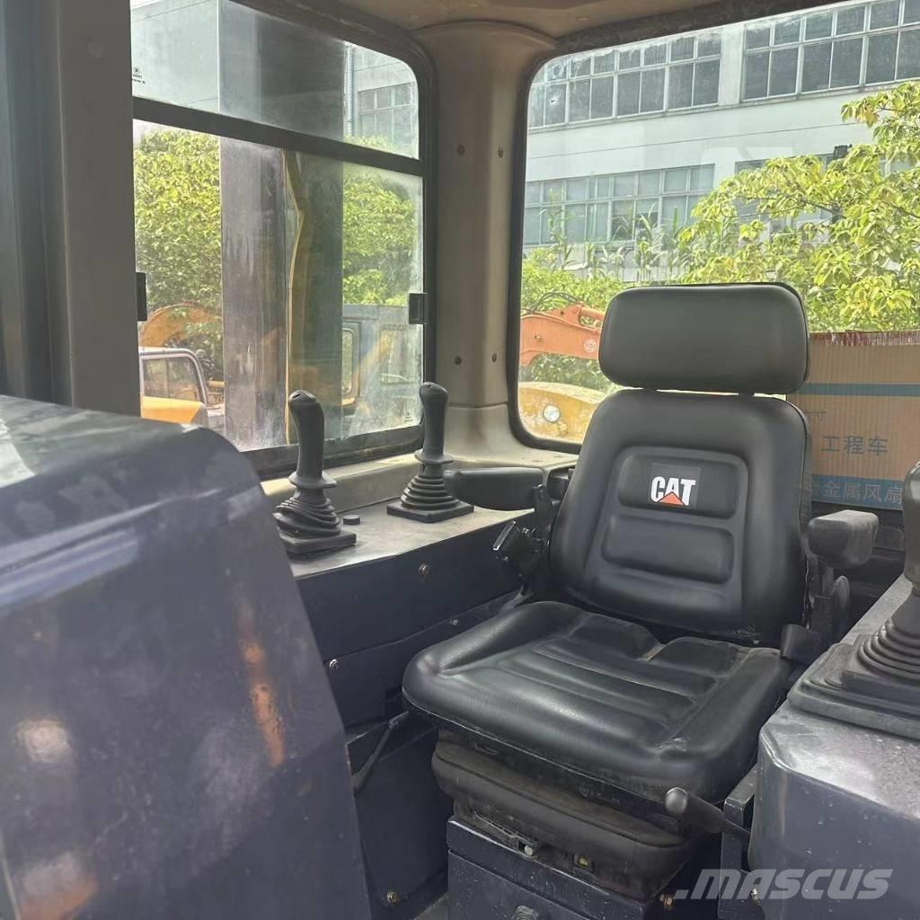 CAT D 8 R Bandschaktare