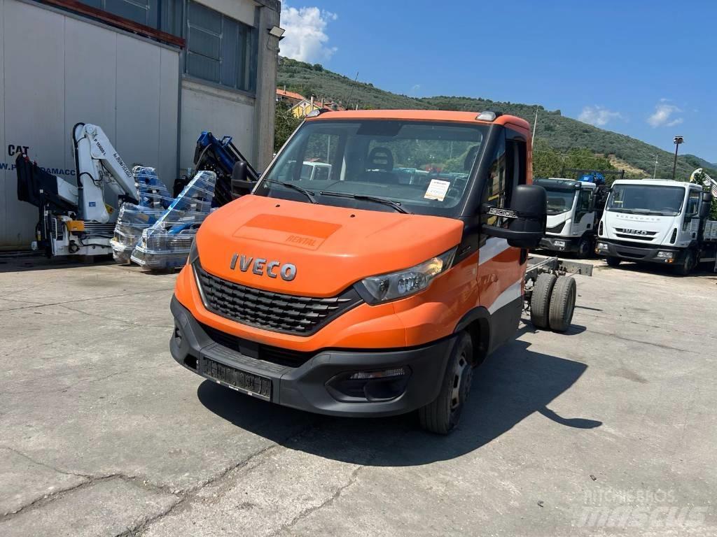 Iveco Daily 35-140 Skåpbilar