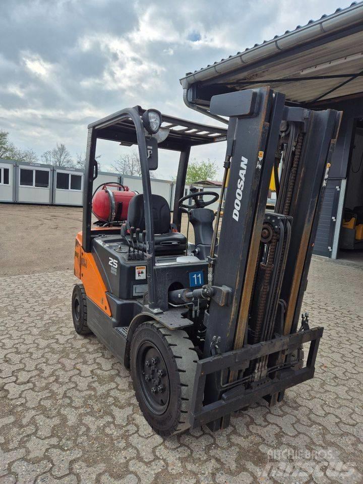 Doosan G 25 P-7 Entreprenad - Övrigt