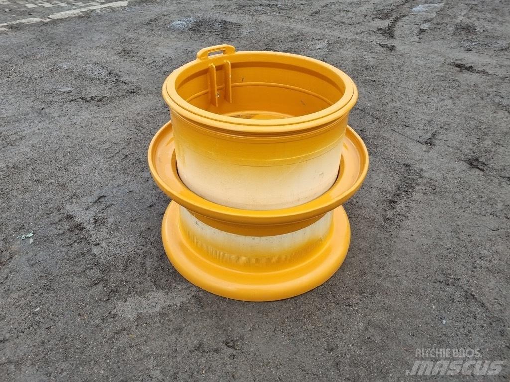 CASE 921 E rims Däck, hjul och fälgar