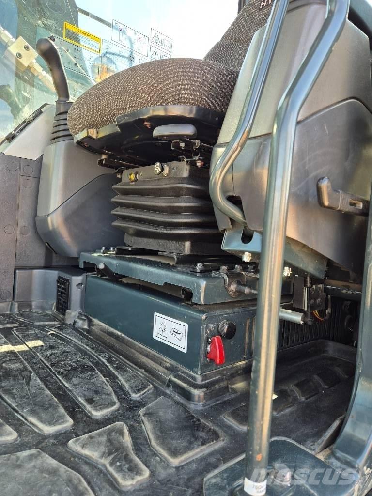 Hyundai HX 235 ALCR Bandgrävare