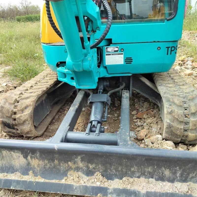Kubota KX 135 Minigrävare < 7t