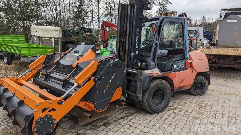 Toyota 7 FD A 50 Dieselmotviktstruckar
