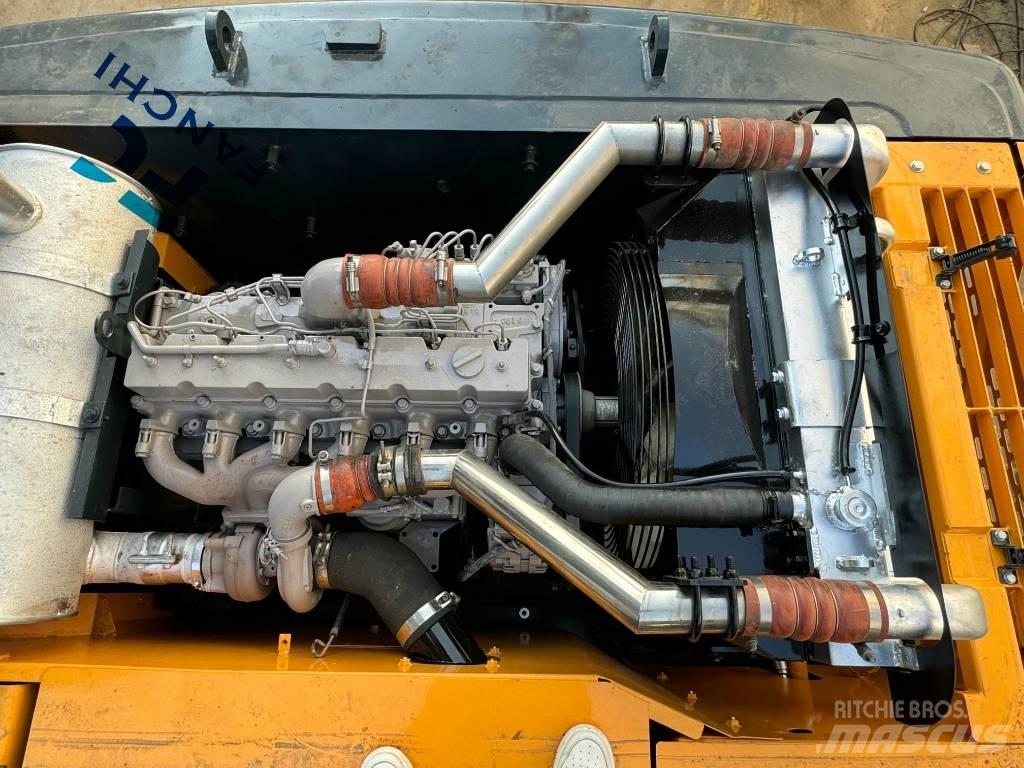 Hyundai 300LC-9S Bandgrävare