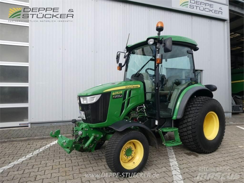 John Deere 4052R Kompakttraktorer
