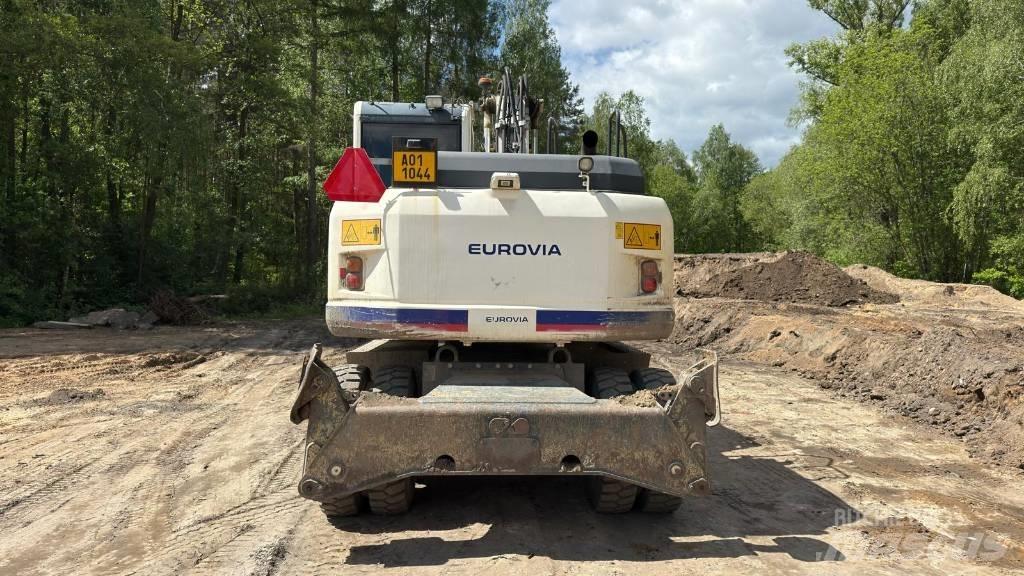 Komatsu PW 148-8 Hjulgrävare